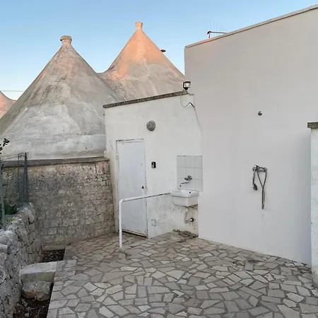 度假居 Trulli Di Puglia - I Limoni *